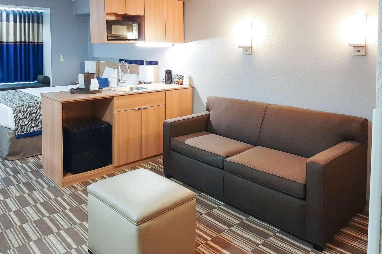 Starkville Inn & Suites Zewnętrze zdjęcie