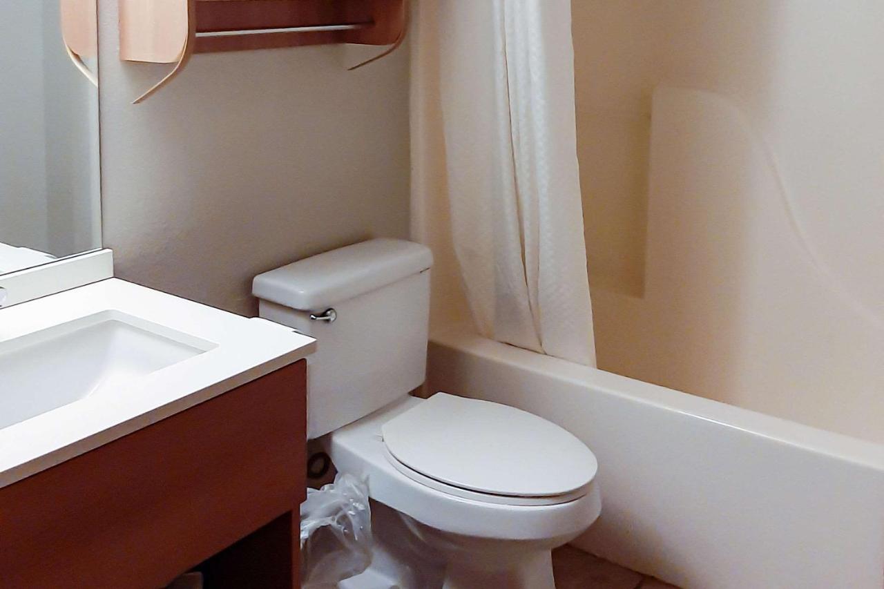 Starkville Inn & Suites Zewnętrze zdjęcie