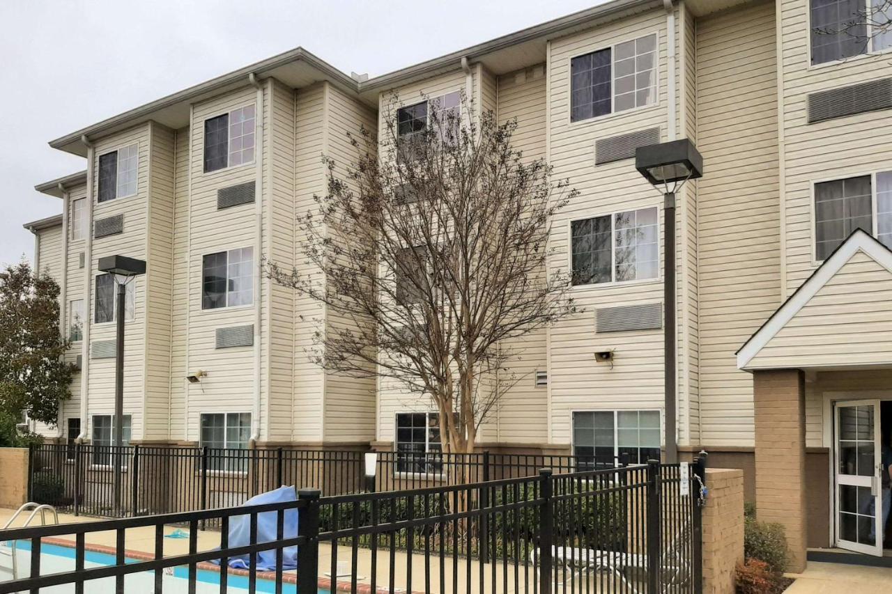 Starkville Inn & Suites Zewnętrze zdjęcie